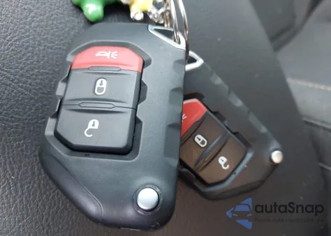 2025 Jeep Wrangler 4-Door Summit 4X4 из США, поврежденный, VIN 1C4PJXDG9SW535338